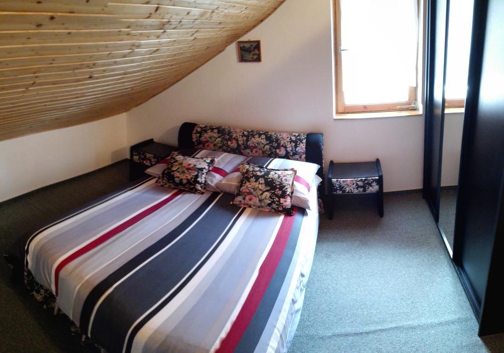 Schmidt Apartment Balatonfenyves Chambre photo