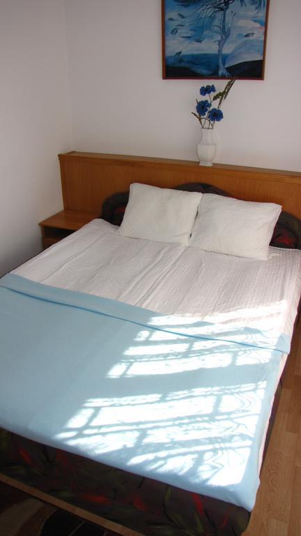 Schmidt Apartment Balatonfenyves Chambre photo